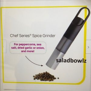 Tupperware chef series spice grinder